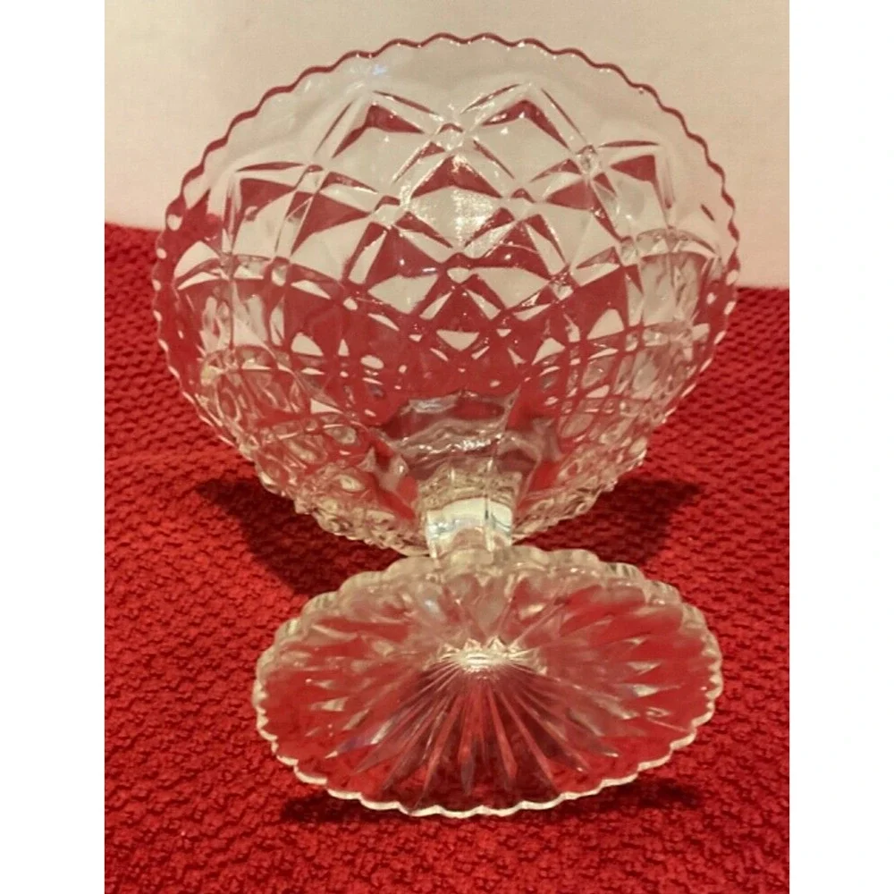 Beautiful ~‎ Vintage Imperial Glass Candy/Nut Dish - Pressed Glass